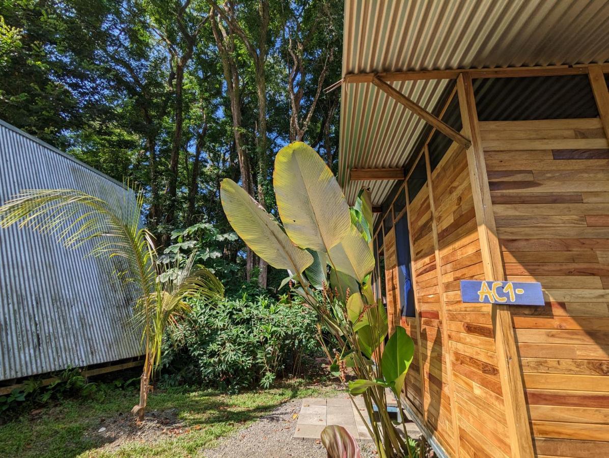 Arboura Eco Cabins Villa Uvita Exterior photo