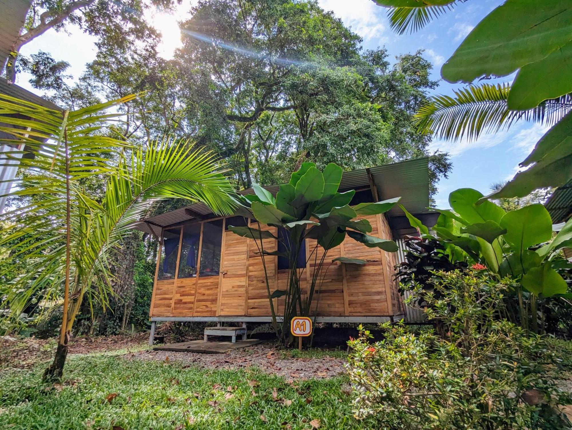 Arboura Eco Cabins Villa Uvita Exterior photo